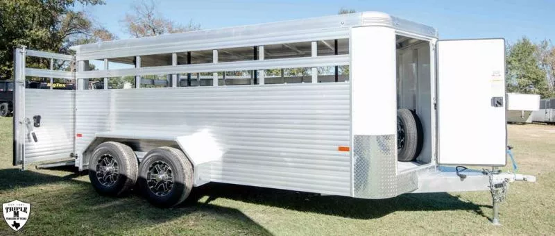 used Horse Trailers Sundowner Trailers  for sale, in Willspoint, TX Thumbnail 8