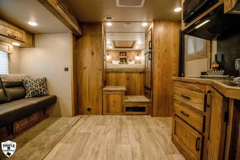 new Horse Trailers Lakota  for sale, in Willspoint, TX Thumbnail 28