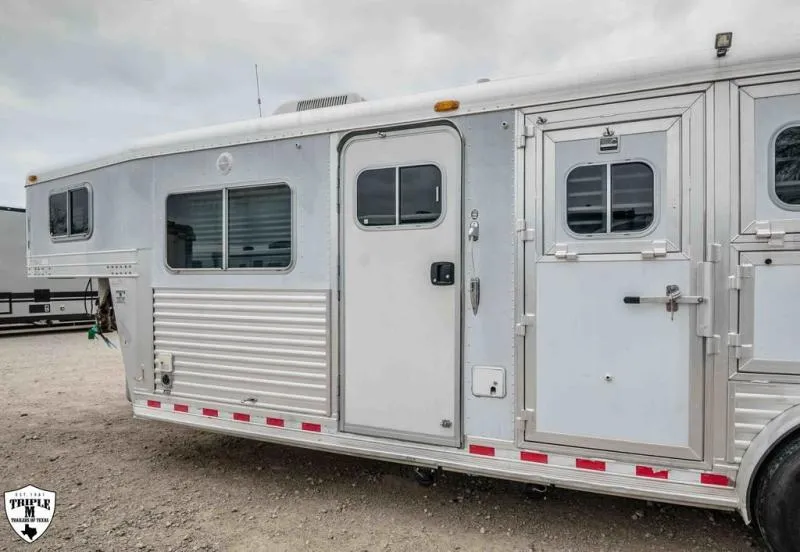 used Horse Trailers Elite Trailers  for sale, in Willspoint, TX Thumbnail 3