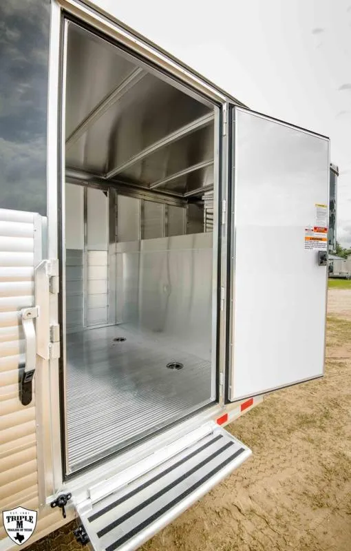 new Horse Trailers Sundowner Trailers  for sale, in Willspoint, TX Thumbnail 4