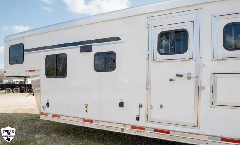new Horse Trailers Lakota  for sale, in Willspoint, TX Thumbnail 3