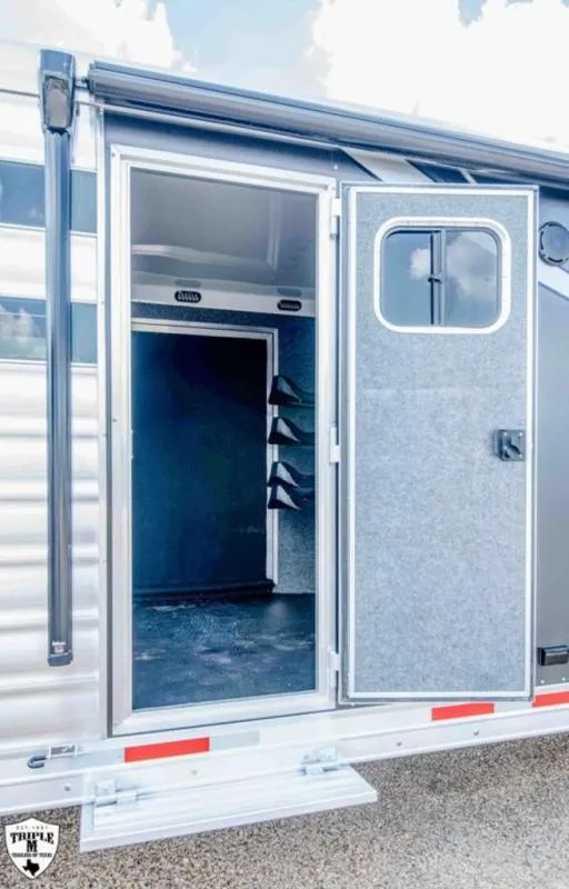 new Horse Trailers Lakota  for sale, in Willspoint, TX Thumbnail 13