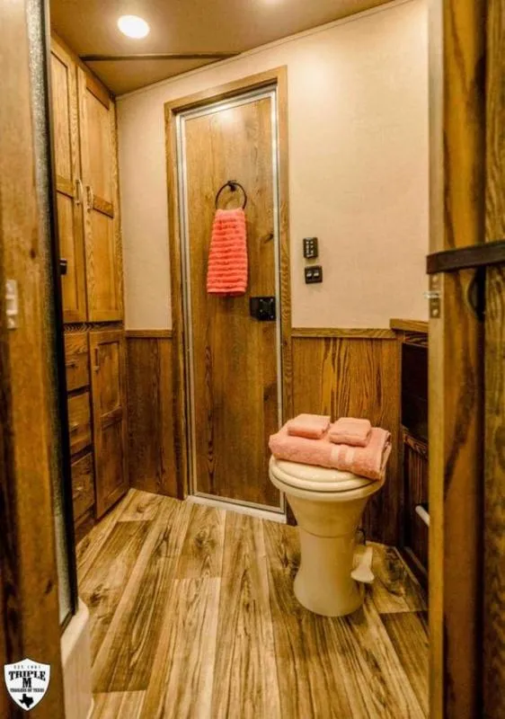 new Horse Trailers Lakota  for sale, in Willspoint, TX Thumbnail 26