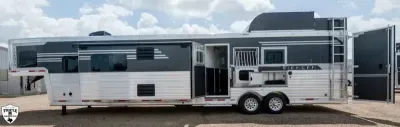 2027 Lakota BIGHORN Horse Trailer