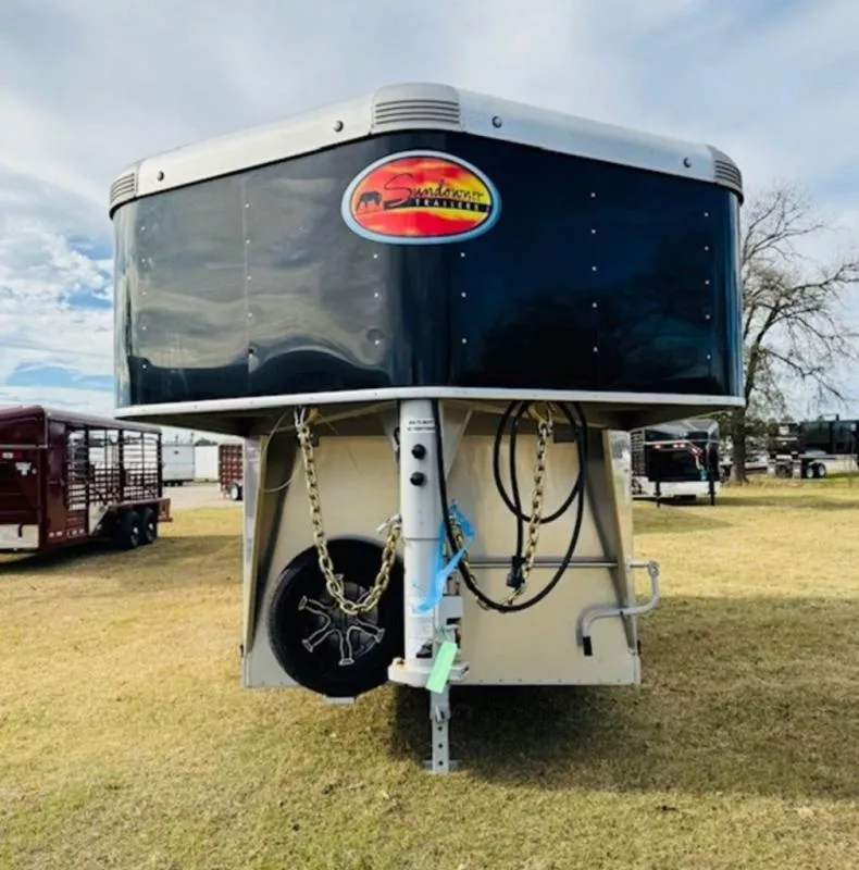 used Horse Trailers Sundowner Trailers  for sale, in Willspoint, TX Thumbnail 8
