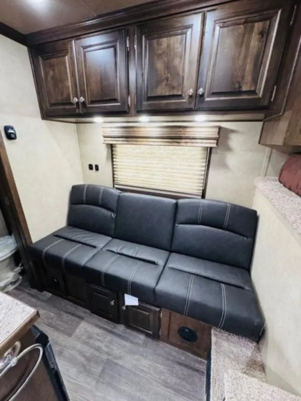 new Horse Trailers Sundowner Trailers  for sale, in Willspoint, TX Thumbnail 2