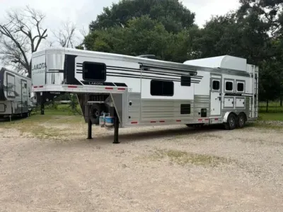 2027 Lakota CHARGER Horse Trailer