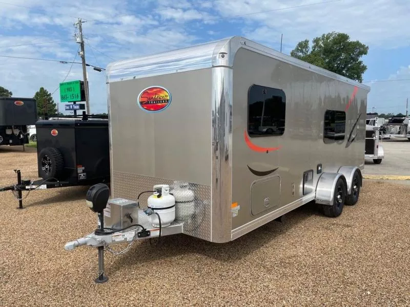 used Horse Trailers Sundowner Trailers  for sale, in Willspoint, TX Thumbnail 2