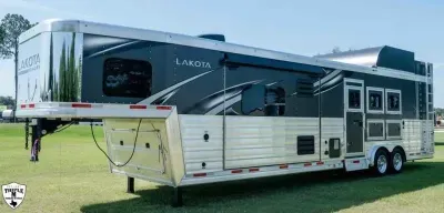 2026 Lakota BIGHORN Horse Trailer