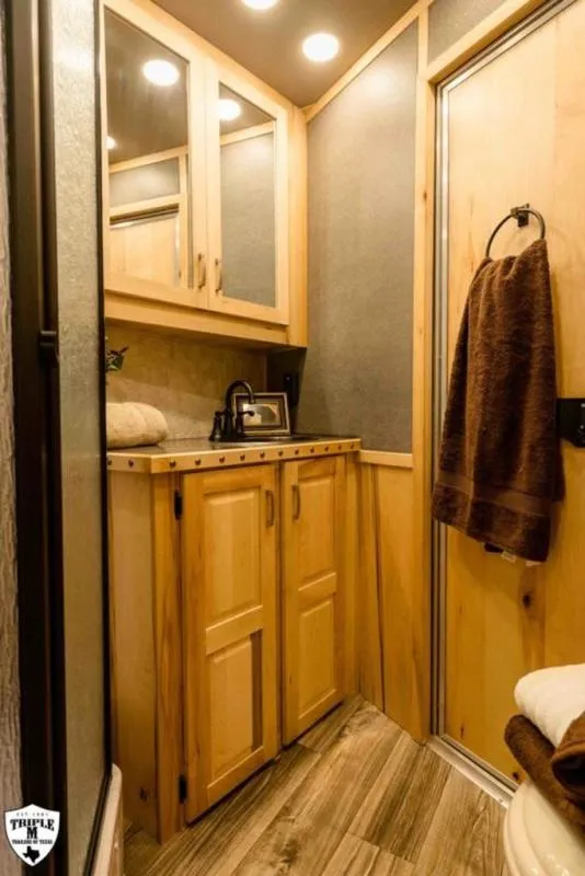 new Horse Trailers Lakota  for sale, in Willspoint, TX Thumbnail 33