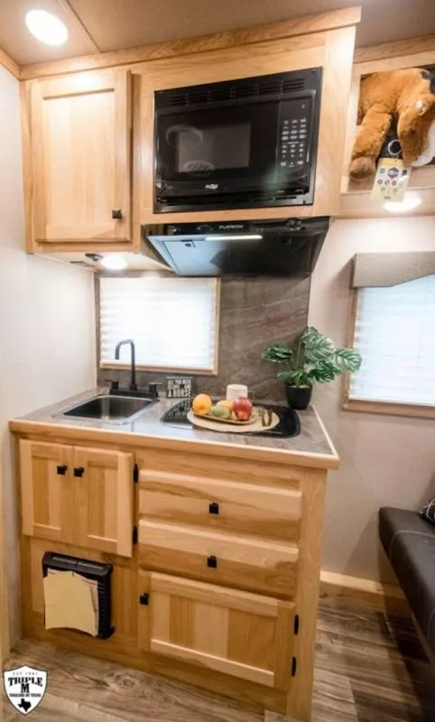 new Horse Trailers Lakota  for sale, in Willspoint, TX Thumbnail 18