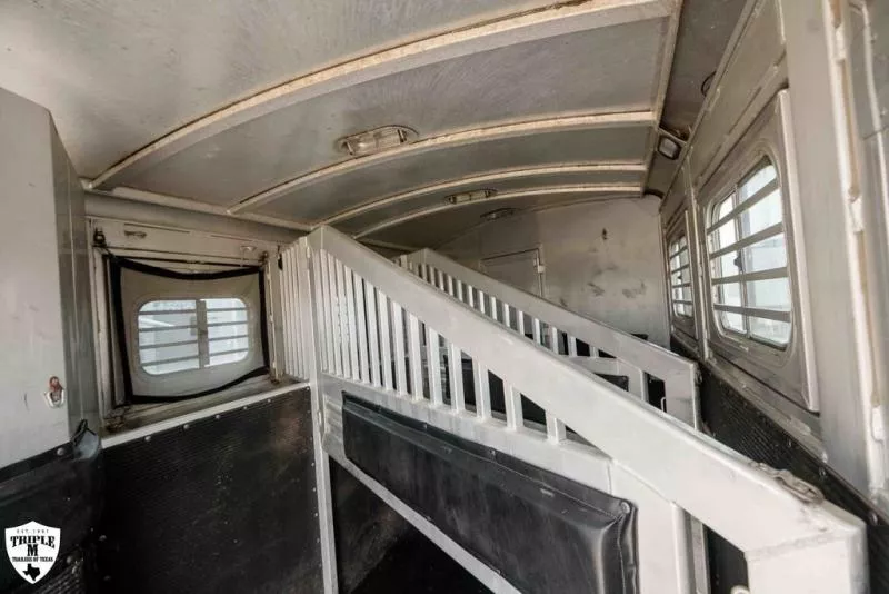 used Horse Trailers Elite Trailers  for sale, in Willspoint, TX Thumbnail 9