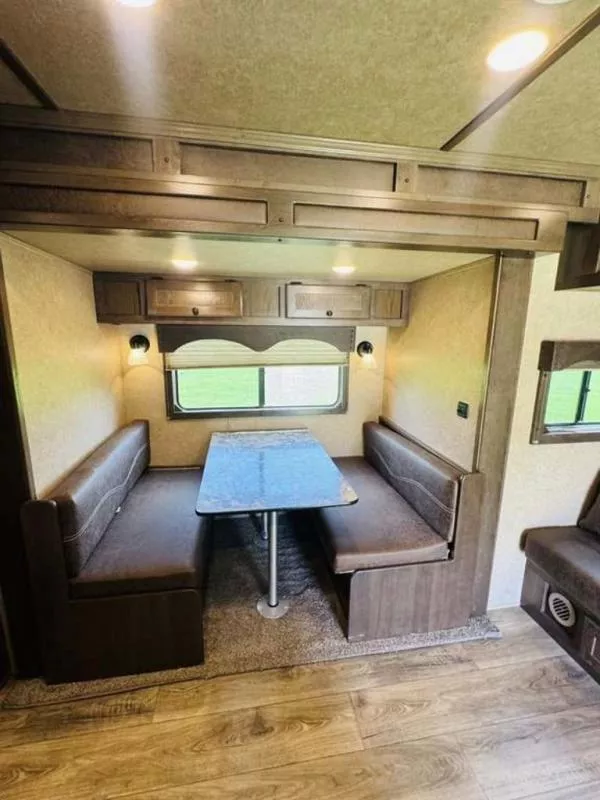 used Horse Trailers Lakota  for sale, in Willspoint, TX Thumbnail 11