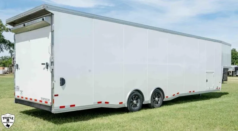 used Horse Trailers Sundowner Trailers  for sale, in Willspoint, TX Thumbnail 13