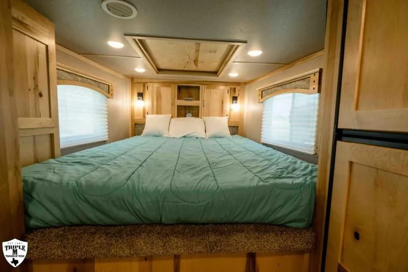 new Horse Trailers Lakota  for sale, in Willspoint, TX Thumbnail 28