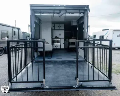 2026 ATC PLA 450-2011 Horse Trailer