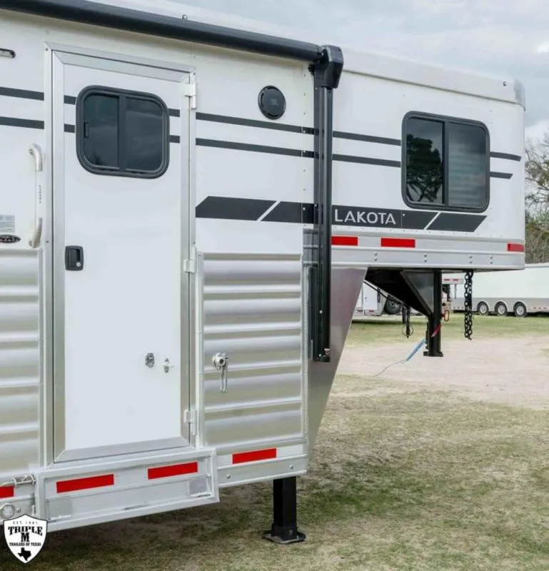 new Horse Trailers Lakota  for sale, in Willspoint, TX Thumbnail 35