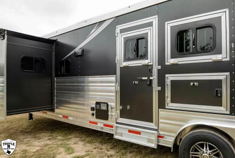 new Horse Trailers Lakota  for sale, in Willspoint, TX Thumbnail 4