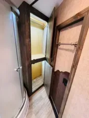used Horse Trailers Shadow Trailers  for sale, in Willspoint, TX Thumbnail 9