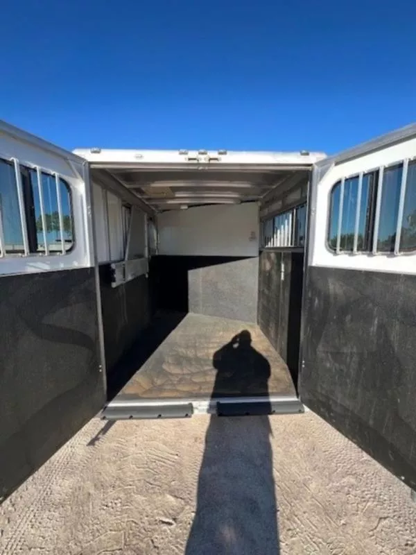 used Horse Trailers Sundowner Trailers  for sale, in Willspoint, TX Thumbnail 4