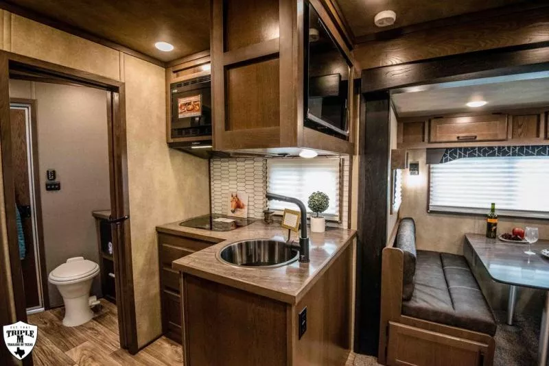 new Horse Trailers Lakota  for sale, in Willspoint, TX Thumbnail 11