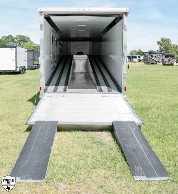used Horse Trailers Sundowner Trailers  for sale, in Willspoint, TX Thumbnail 7