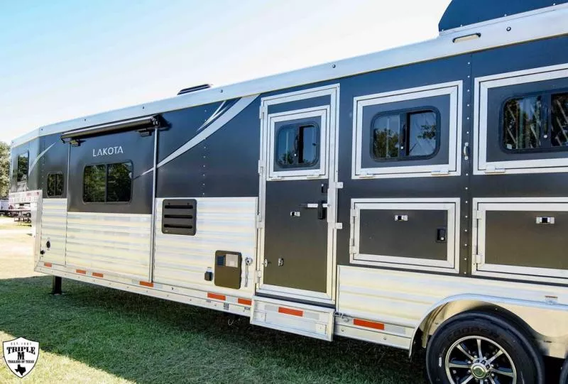 new Horse Trailers Lakota  for sale, in Willspoint, TX Thumbnail 4
