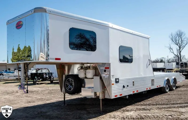 2024 Sundowner Trailers TOYHAULER Horse Trailer