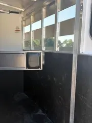 used Horse Trailers Sundowner Trailers  for sale, in Willspoint, TX Thumbnail 4