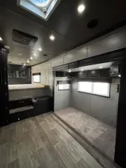 used Horse Trailers Sundowner Trailers  for sale, in Willspoint, TX Thumbnail 6