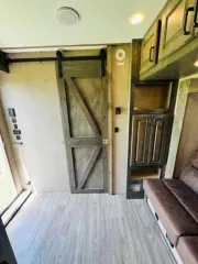 used Horse Trailers Shadow Trailers  for sale, in Willspoint, TX Thumbnail 4