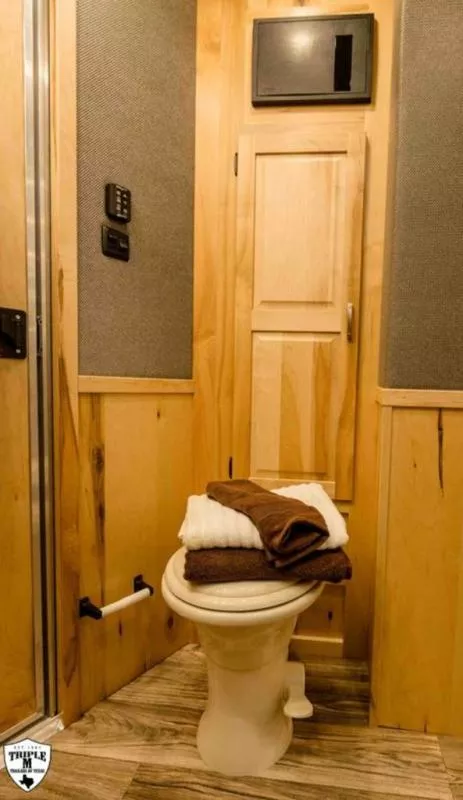 new Horse Trailers Lakota  for sale, in Willspoint, TX Thumbnail 36