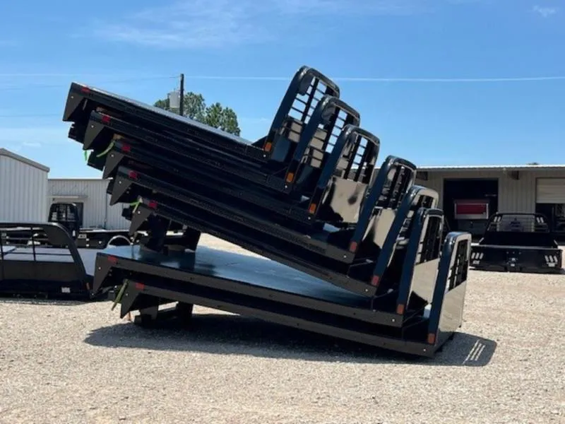 2025 CM Truck Beds RD Equipment Trailer