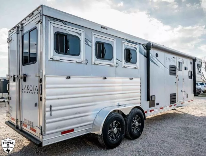 used Horse Trailers Lakota  for sale, in Willspoint, TX Thumbnail 13
