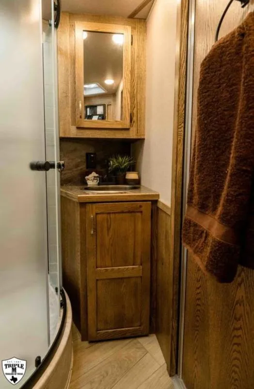 new Horse Trailers Lakota  for sale, in Willspoint, TX Thumbnail 25