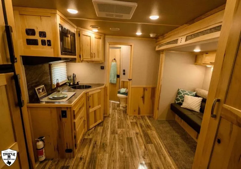 new Horse Trailers Lakota  for sale, in Willspoint, TX Thumbnail 30