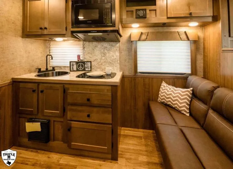new Horse Trailers Lakota  for sale, in Willspoint, TX Thumbnail 15