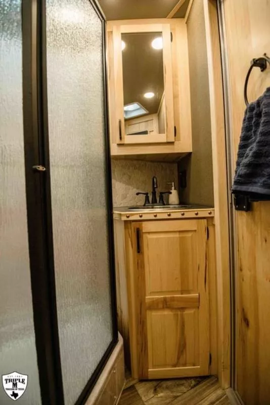 new Horse Trailers Lakota  for sale, in Willspoint, TX Thumbnail 26