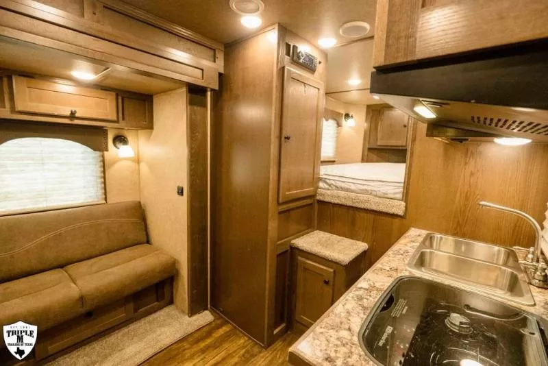 used Horse Trailers Lakota  for sale, in Willspoint, TX Thumbnail 16