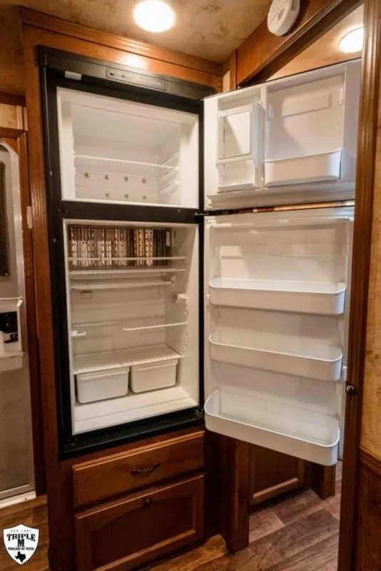 used Horse Trailers Lakota  for sale, in Willspoint, TX Thumbnail 13