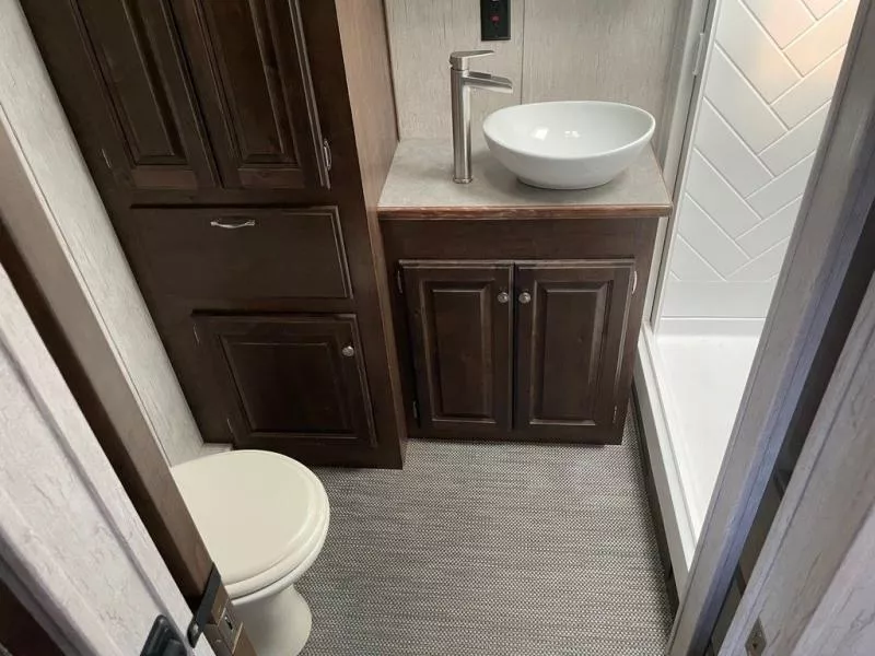 used Horse Trailers Sundowner Trailers  for sale, in Willspoint, TX Thumbnail 9