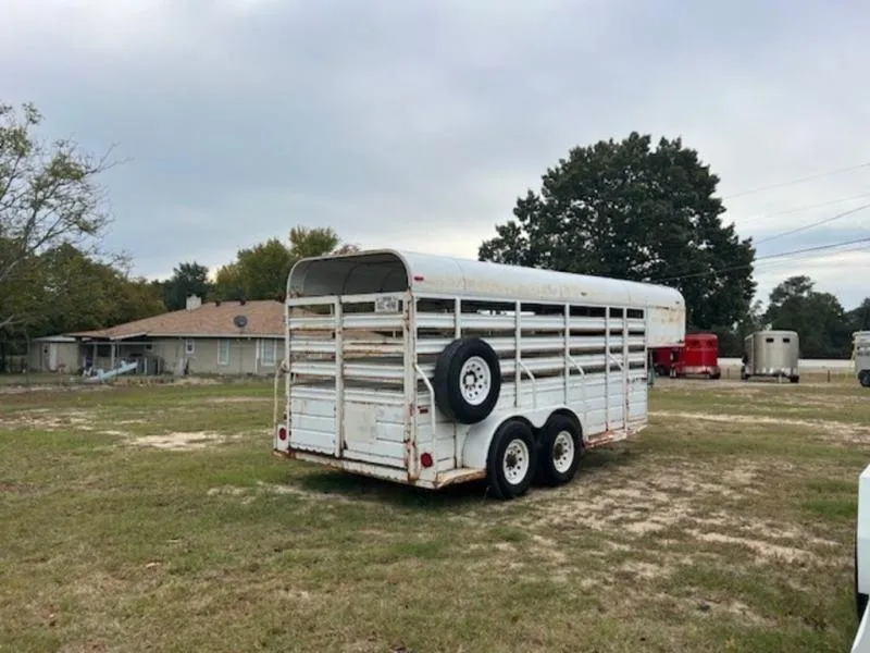 used Horse Trailers W-W Trailer  for sale, in Willspoint, TX Thumbnail 4