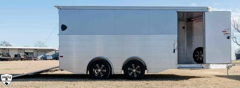 used Horse Trailers Sundowner Trailers  for sale, in Willspoint, TX Thumbnail 9