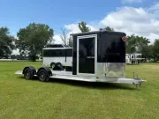 used Horse Trailers Sundowner Trailers  for sale, in Willspoint, TX Thumbnail 1