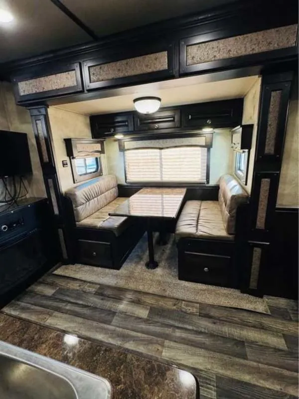 used Horse Trailers Merhow Trailers  for sale, in Willspoint, TX Thumbnail 11