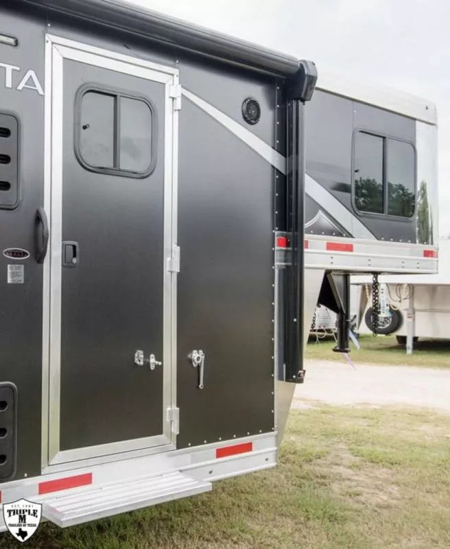 new Horse Trailers Lakota  for sale, in Willspoint, TX Thumbnail 14