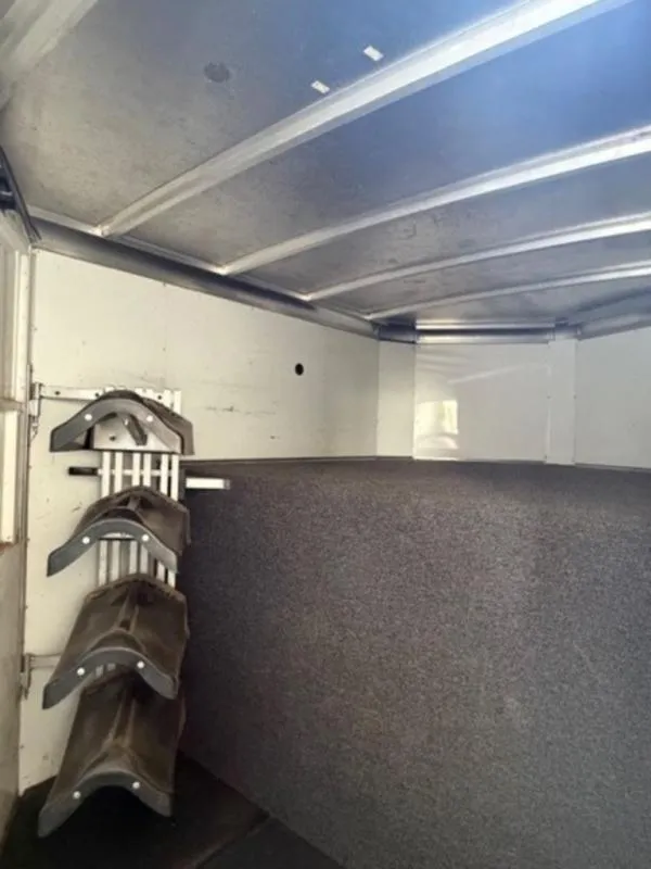 used Horse Trailers Sundowner Trailers  for sale, in Willspoint, TX Thumbnail 6