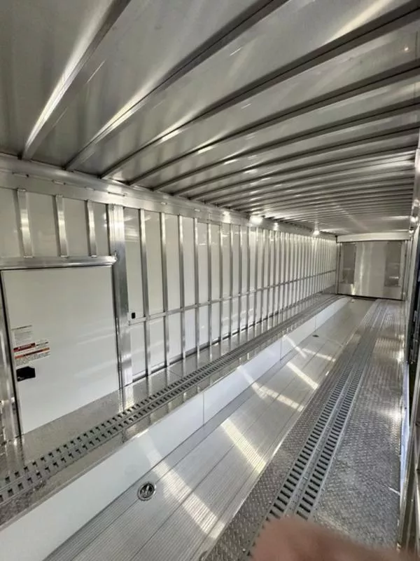 new Horse Trailers Sundowner Trailers  for sale, in Willspoint, TX Thumbnail 7