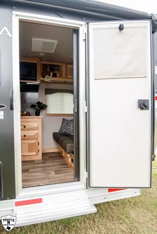new Horse Trailers Lakota  for sale, in Willspoint, TX Thumbnail 15