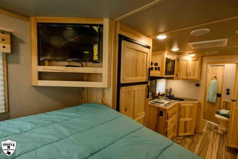 new Horse Trailers Lakota  for sale, in Willspoint, TX Thumbnail 29